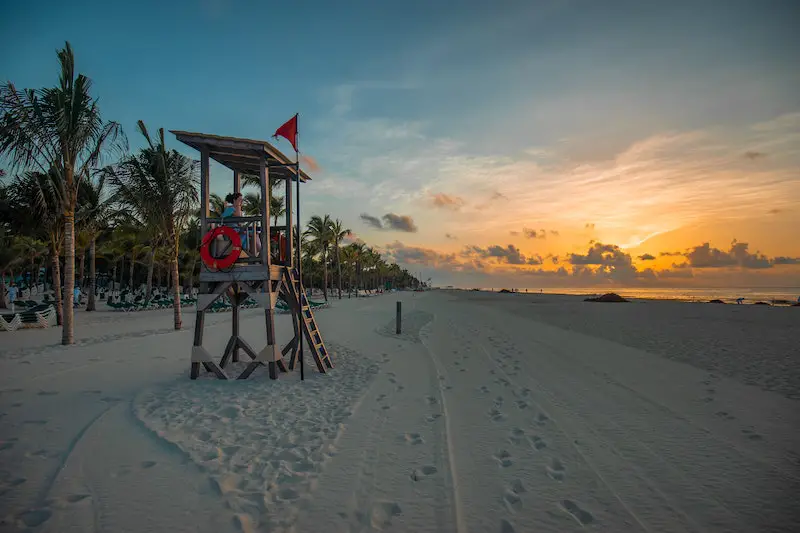 sun coming up in cancun area.